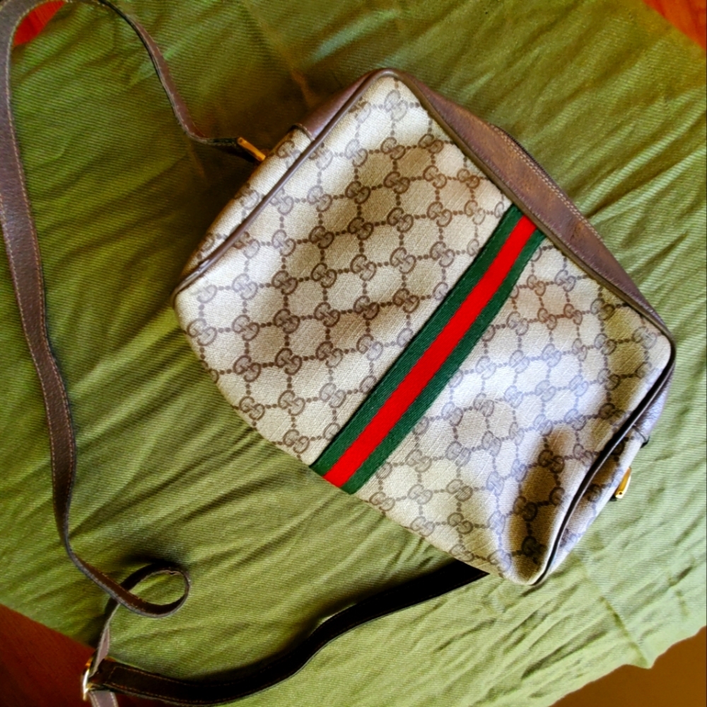 Gucci purse